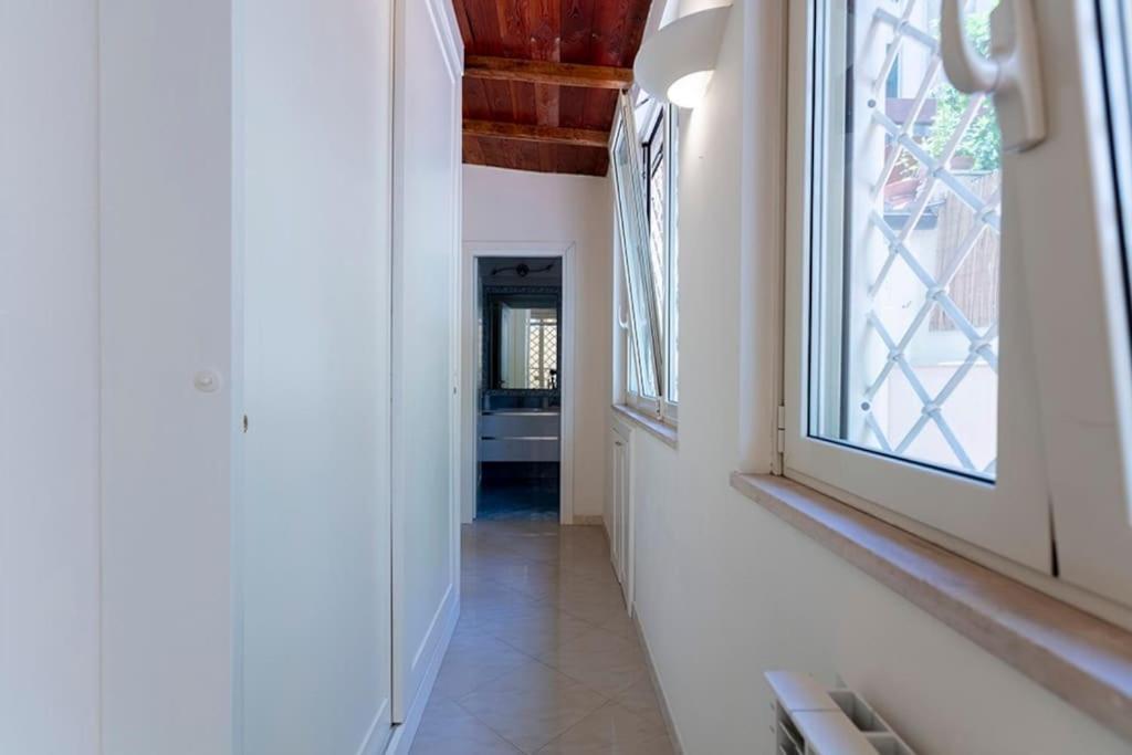 Life Is Colosseo Apartment Rome